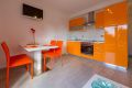 Apartment Domino Orange