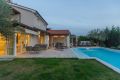 Villa Nar