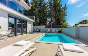 Holiday Oasis 2
