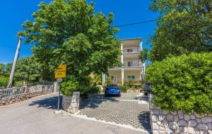 Apartment Tustonjic Klein