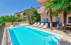 Apartment Abros