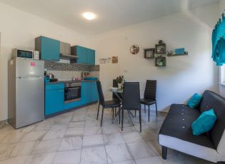 Apartment Luka 2