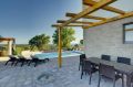 Villa White